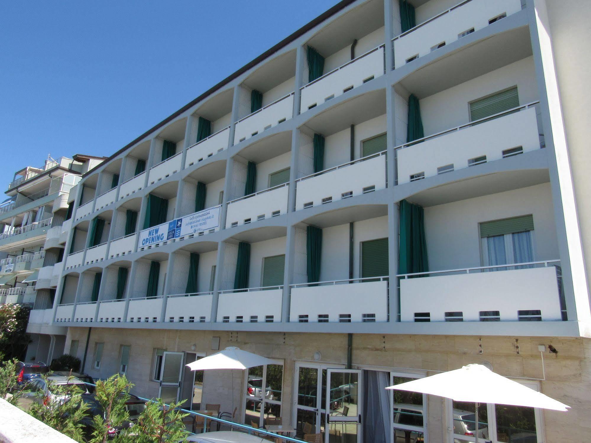 Hotel Stella Maris Градо Екстер'єр фото