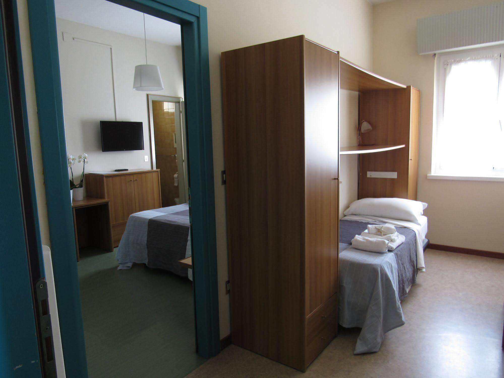 Hotel Stella Maris Градо Екстер'єр фото