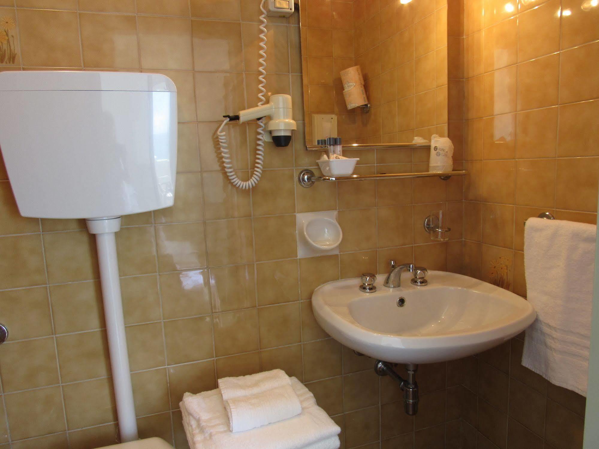 Hotel Stella Maris Градо Екстер'єр фото
